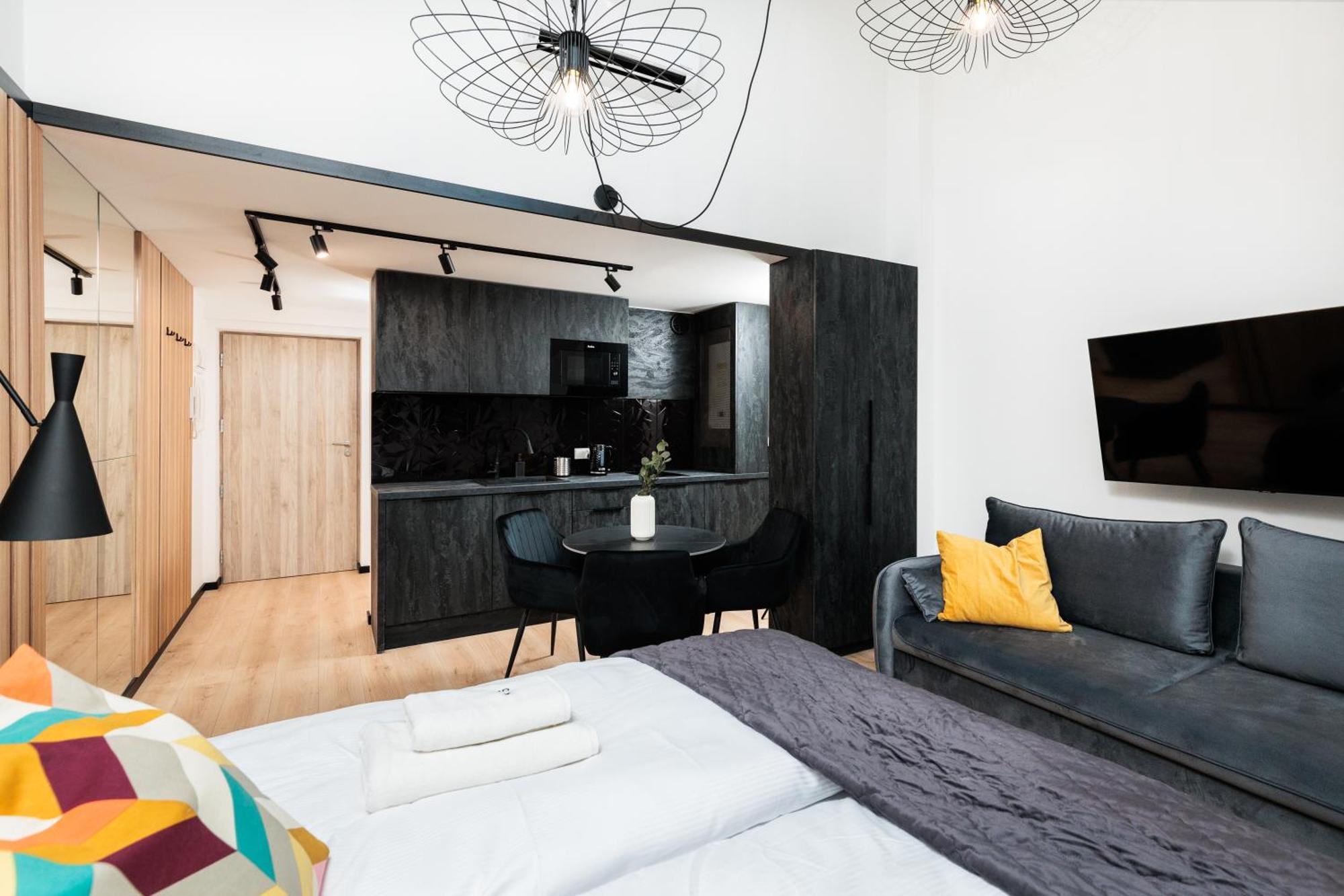 Krowoderska 55 - By Upstairs Apartament *